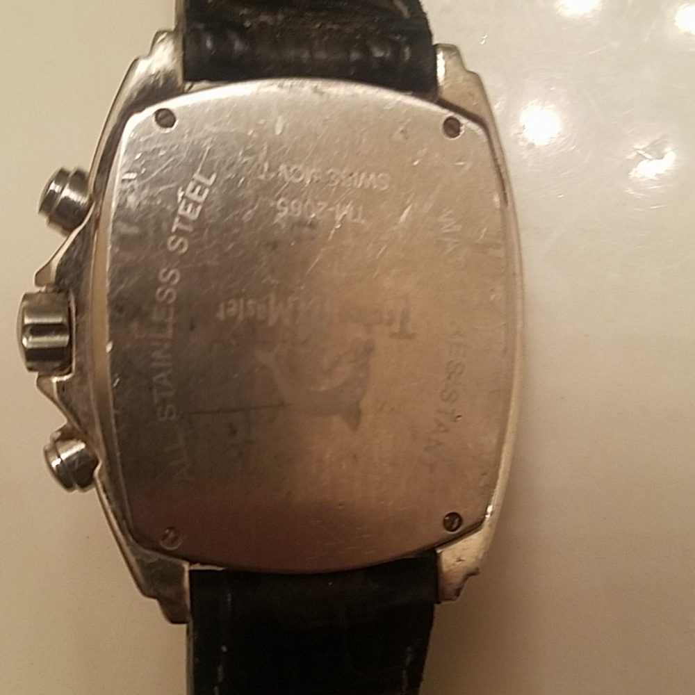Watch - Picture 3 of 3